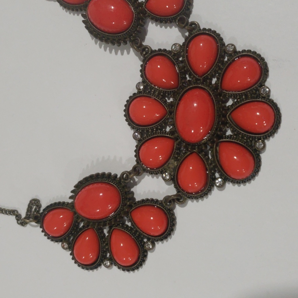 Elegant Mudd Blue Statement Necklace - Women's Fashion Jewelry - Picture 4 of 8